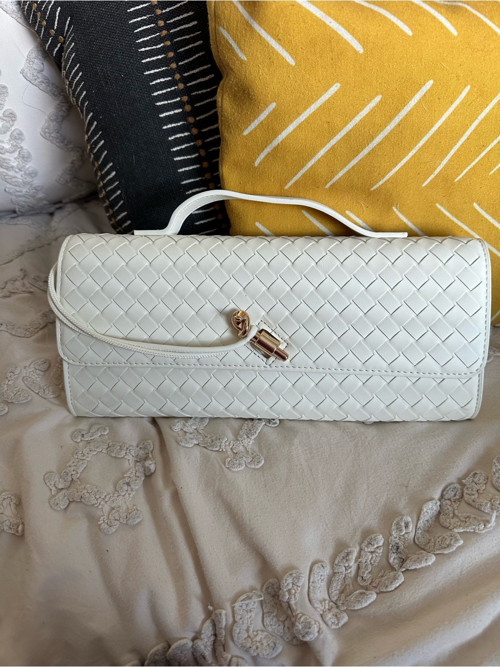 Source Unknown White Woven Leather Clutch with Gold Hardware
